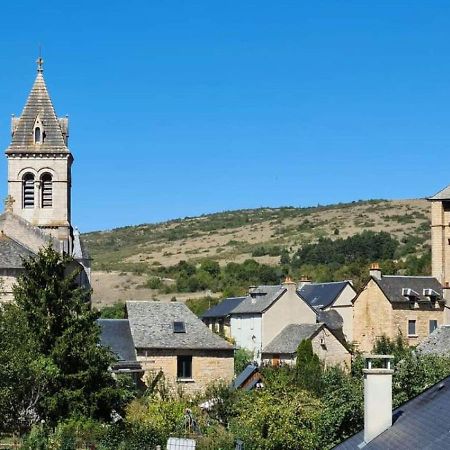 Le Gite De La Vieille Eglise De Coussergues Exteriör bild