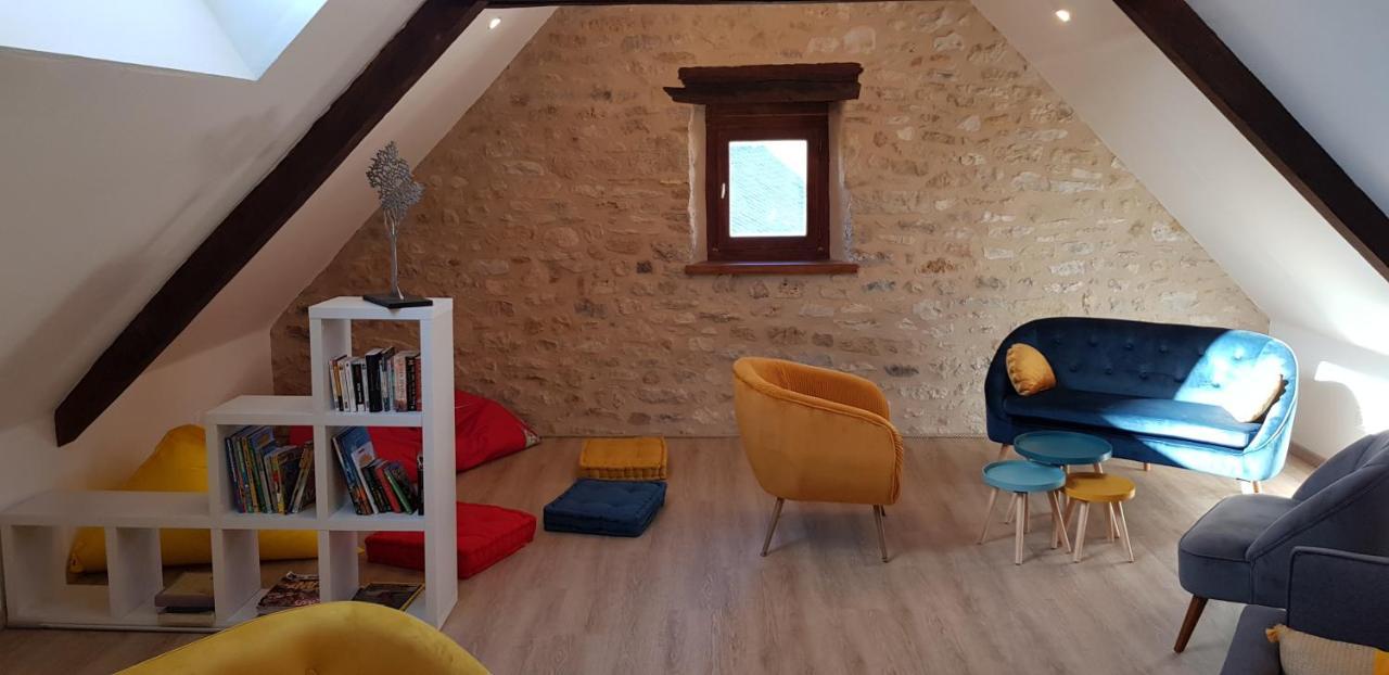 Le Gite De La Vieille Eglise De Coussergues Exteriör bild
