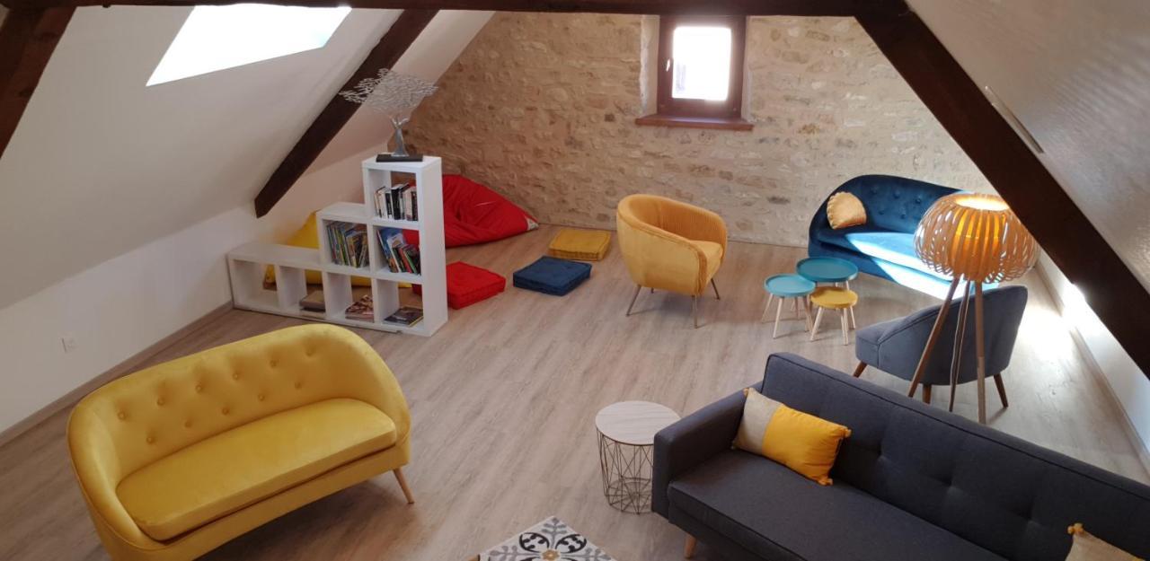 Le Gite De La Vieille Eglise De Coussergues Exteriör bild